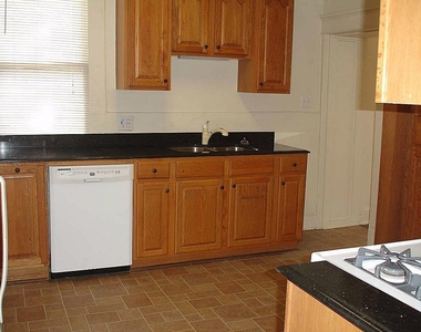 315 W 21st Street - Photo Thumbnail 6