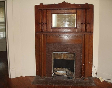 315 W 21st Street - Photo Thumbnail 3