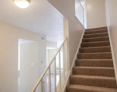 217 Church St - Photo Thumbnail 8