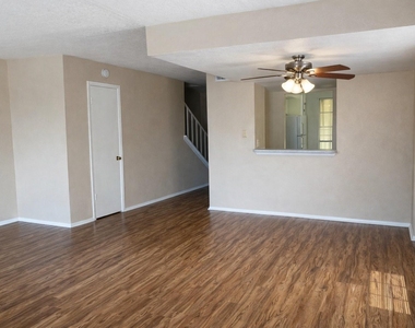 217 Church St - Photo Thumbnail 7