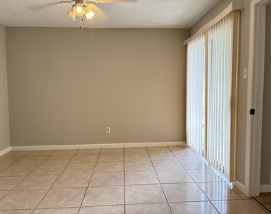 4211 Autumn Meadow Drive - Photo Thumbnail 11