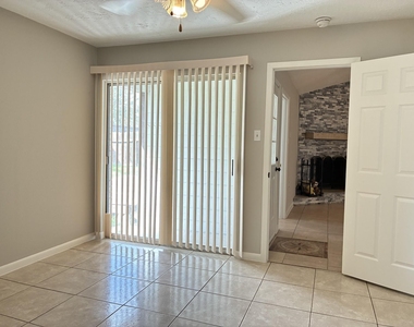 4211 Autumn Meadow Drive - Photo Thumbnail 10