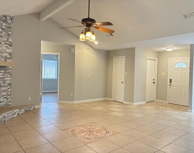 4211 Autumn Meadow Drive - Photo Thumbnail 6