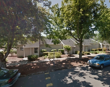 615 W Heintz St - Photo Thumbnail 1