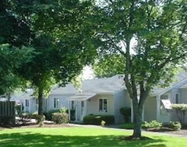 615 W Heintz St - Photo Thumbnail 5