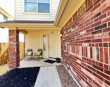 20035 Oland Way - Photo Thumbnail 2