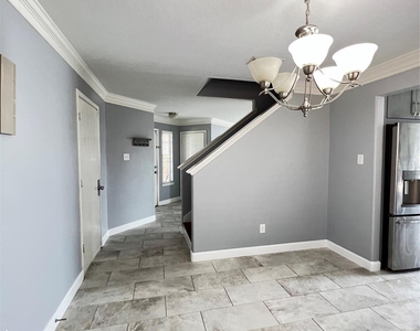 20035 Oland Way - Photo Thumbnail 7