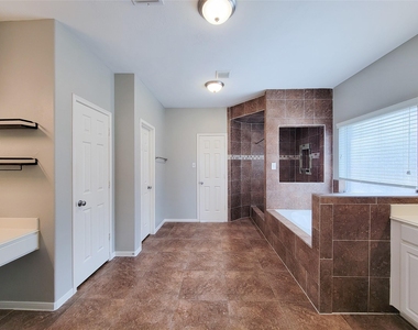20710 Mansfield Bay Lane - Photo Thumbnail 28