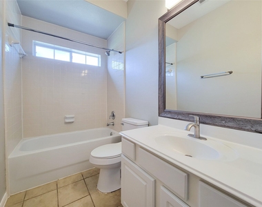 20710 Mansfield Bay Lane - Photo Thumbnail 25