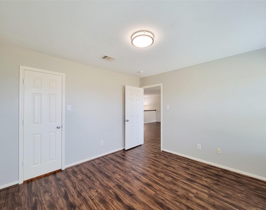 20710 Mansfield Bay Lane - Photo Thumbnail 39