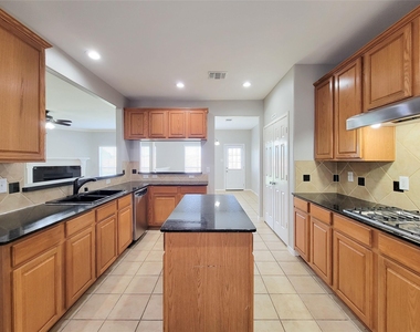 20710 Mansfield Bay Lane - Photo Thumbnail 16