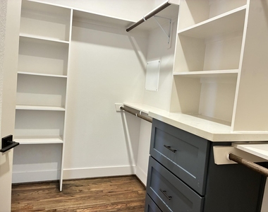 1535 W 24th Street - Photo Thumbnail 28