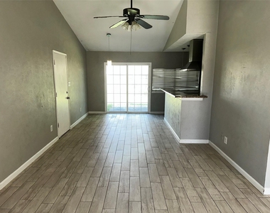 635 Jeff Davis - Photo Thumbnail 1