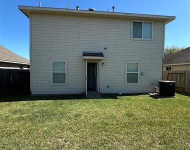11010 View Pointe Lane - Photo Thumbnail 18