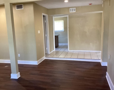 15831 Bazelbriar Lane - Photo Thumbnail 31