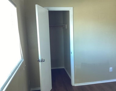 15831 Bazelbriar Lane - Photo Thumbnail 6