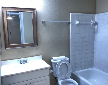 15831 Bazelbriar Lane - Photo Thumbnail 3