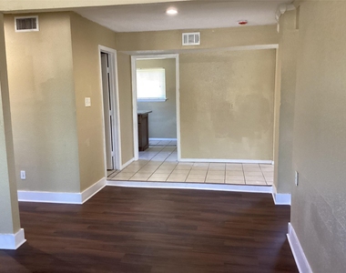 15831 Bazelbriar Lane - Photo Thumbnail 29