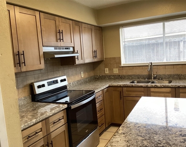15831 Bazelbriar Lane - Photo Thumbnail 39