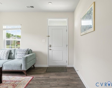 13507 Enon Oaks Place - Photo Thumbnail 7