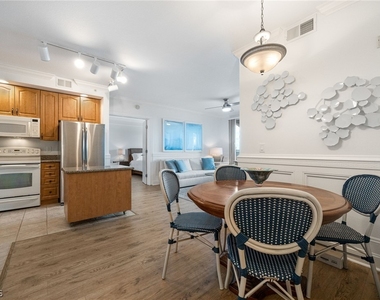 2825 Palm Beach Boulevard - Photo Thumbnail 12