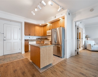 2825 Palm Beach Boulevard - Photo Thumbnail 4