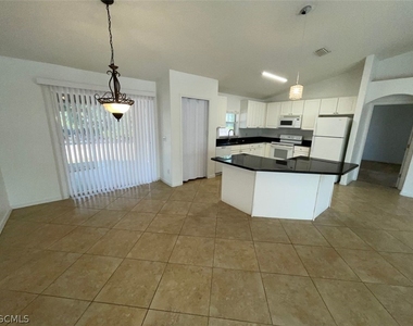 2614 Carol Place - Photo Thumbnail 2