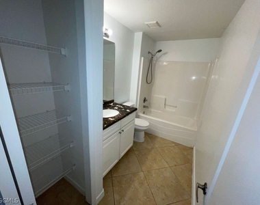 2614 Carol Place - Photo Thumbnail 12
