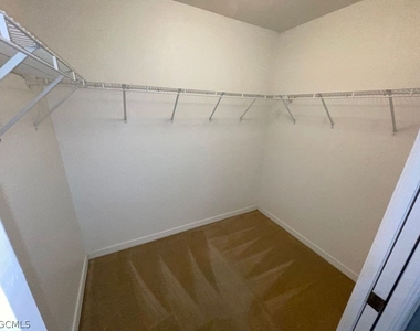 2614 Carol Place - Photo Thumbnail 5