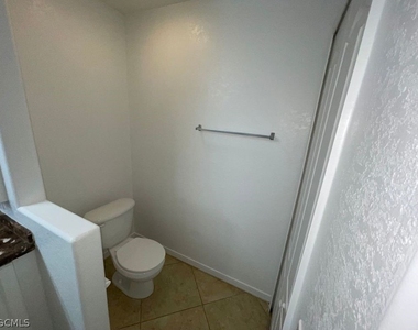 2614 Carol Place - Photo Thumbnail 7