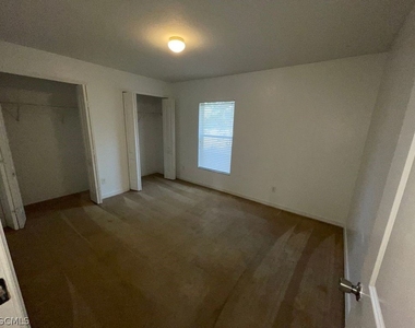 2614 Carol Place - Photo Thumbnail 10
