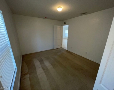 2614 Carol Place - Photo Thumbnail 13