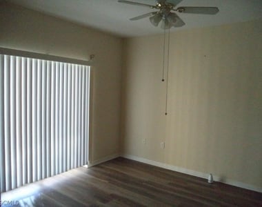 6330 Aragon Way - Photo Thumbnail 4