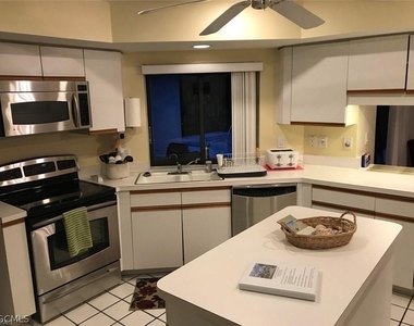 6645 Wakefield Drive - Photo Thumbnail 2