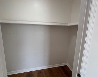 4912 York Street - Photo Thumbnail 9