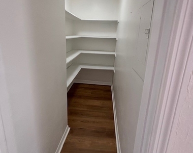 4912 York Street - Photo Thumbnail 3
