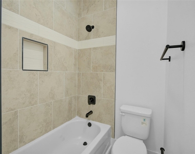 8410 Sunnyhill Street - Photo Thumbnail 15