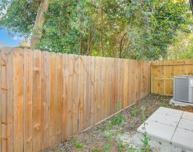 8410 Sunnyhill Street - Photo Thumbnail 23