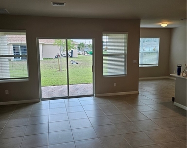 336 Nw 15th Terrace - Photo Thumbnail 18