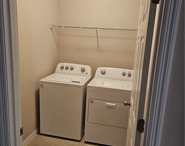 336 Nw 15th Terrace - Photo Thumbnail 10