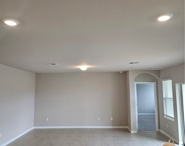 336 Nw 15th Terrace - Photo Thumbnail 17