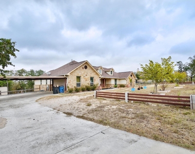 158 Pullman Road - Photo Thumbnail 2