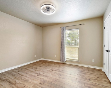 158 Pullman Road - Photo Thumbnail 16