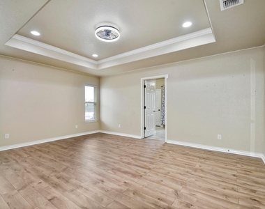 158 Pullman Road - Photo Thumbnail 12