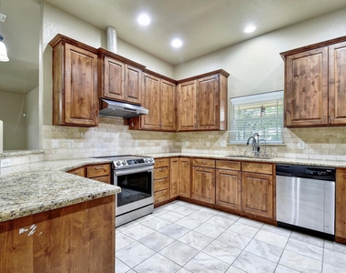 158 Pullman Road - Photo Thumbnail 9