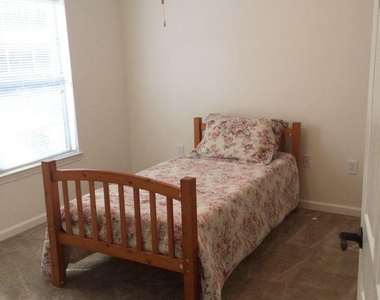 419 Farr Rd - Photo Thumbnail 6