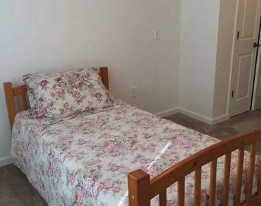 419 Farr Rd - Photo Thumbnail 5