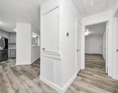 11627 Bowlan Lane - Photo Thumbnail 14