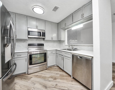 11627 Bowlan Lane - Photo Thumbnail 4