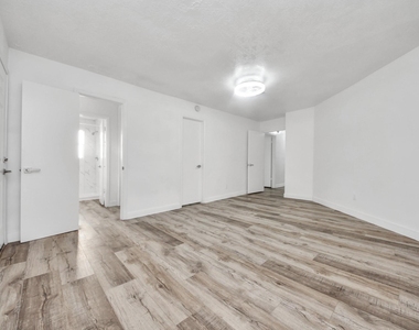 11627 Bowlan Lane - Photo Thumbnail 13